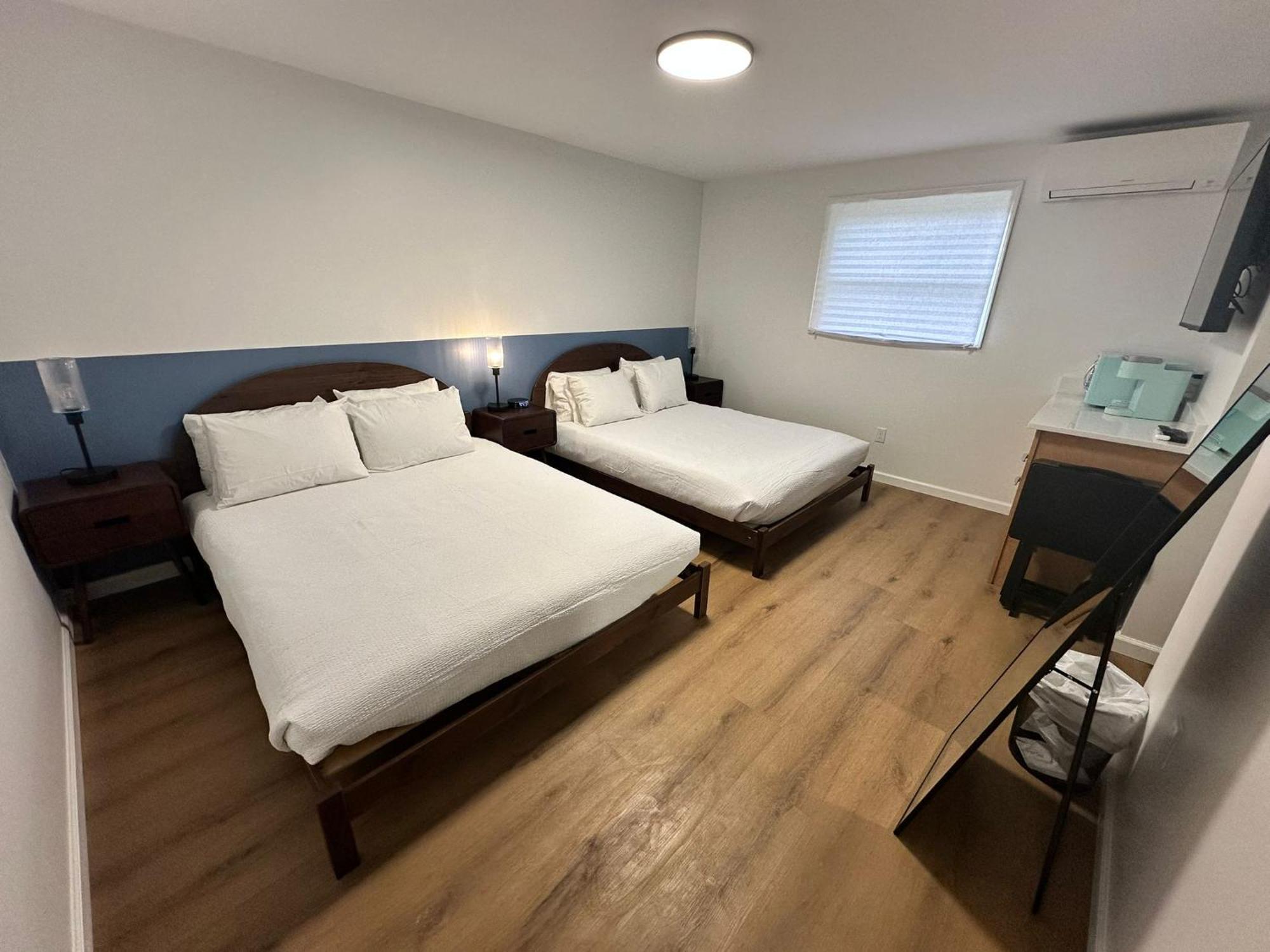 Port Austin Sun & Sand Resort מראה חיצוני תמונה